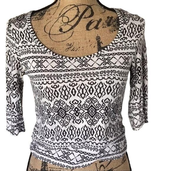 American Rag Tank Top black white Rayon Tribal Print 3/4 Sleeves Small S - Picture 1 of 6